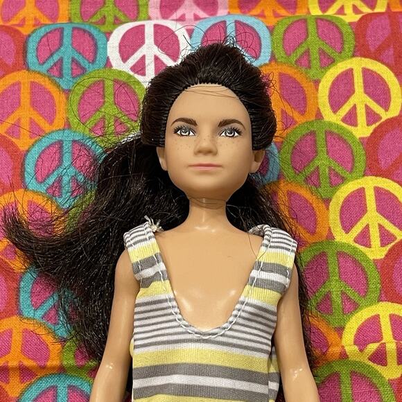 Netflix 2021 Mattel KARMA'S WORLD Karma Doll Figure Toy - Picture 1 of 4